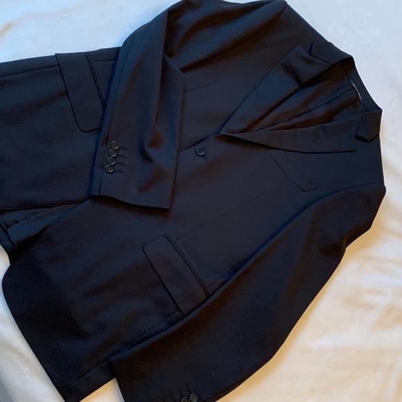 Canali black men’s suit - Picture 1 of 16